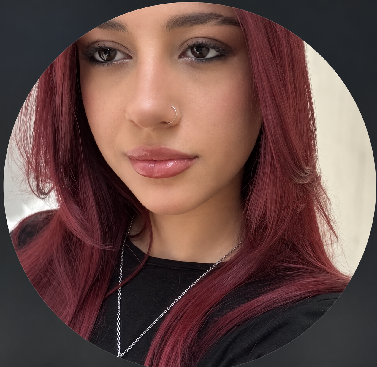 Anna, profissional responsável pelo Studio Annalgs